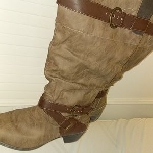 Half inch wide calf boots